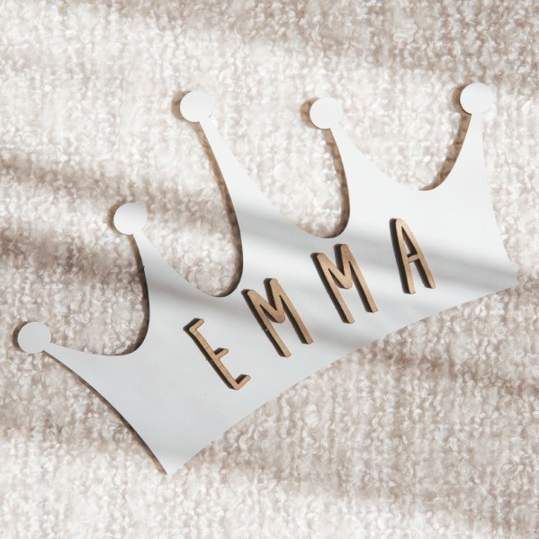 Vintiun Personalised Plaque Crown White