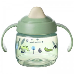 Tommee Tippee Weaning Sippee Cup 4m 190ml Green Tommee Tippee Weaning Sippee Cup 4m 190ml Green