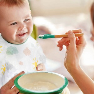 Sevi Bebe Bib Disposable Long Sleeve 6pk Sevi Bebe Bib Disposable Long Sleeve 6pk