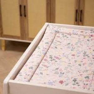 Red kite Changing Mat Rose & Ivy Red kite Changing Mat Rose & Ivy