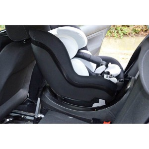 Hauck Carseat iSize iPro Kids Caviar including ISOFix Base Hauck Carseat iSize iPro Kids Caviar including ISOFix Base