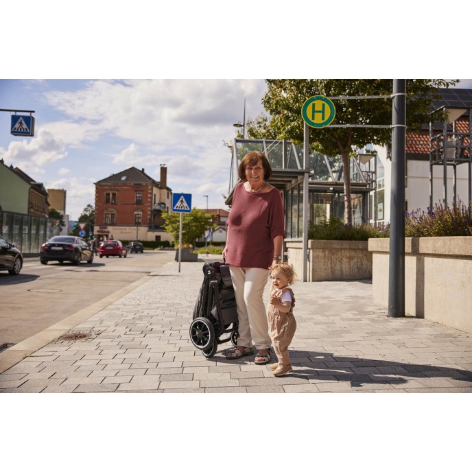 Hauck Travel System Move n Care Set Dark Grey Hauck Travel System Move n Care Set Dark Grey