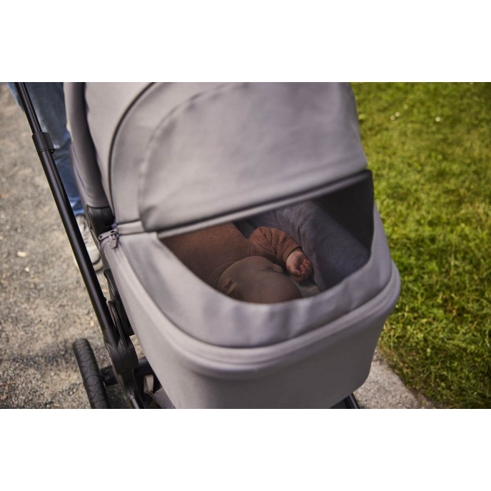 Hauck Travel System Move n Care Set Dark Grey Hauck Travel System Move n Care Set Dark Grey